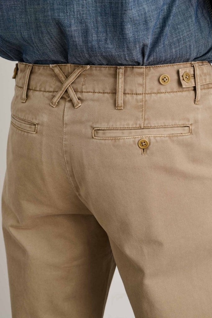 Alex Mill Straight Leg Pant in Vintage Washed Chino - Archery Close Men's